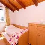 With Parking Space Jezera, Murter - 5121 Apartamento Jezera