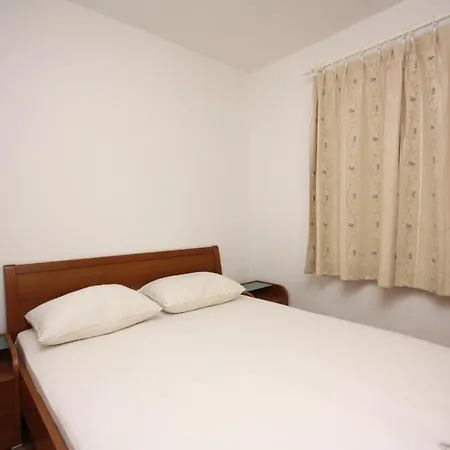 Apartman With Parking Space Jezera, Murter - 5121 *