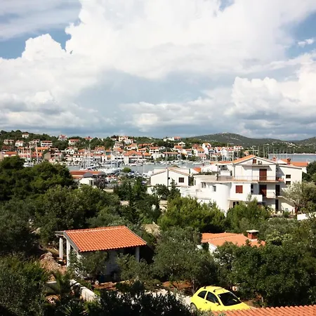 Apartament With Parking Space Jezera, Murter - 5121 Jezera