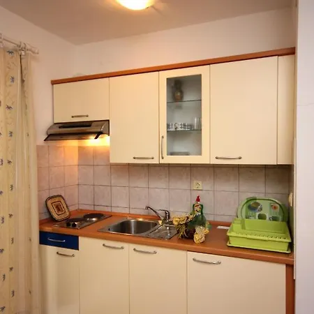 Apartman With Parking Space Jezera, Murter - 5121 Jezera