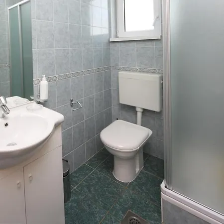 Apartman With Parking Space Jezera, Murter - 5121