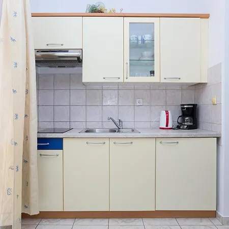 Apartment With A Parking Space Jezera, Murter - 5121 Jezera