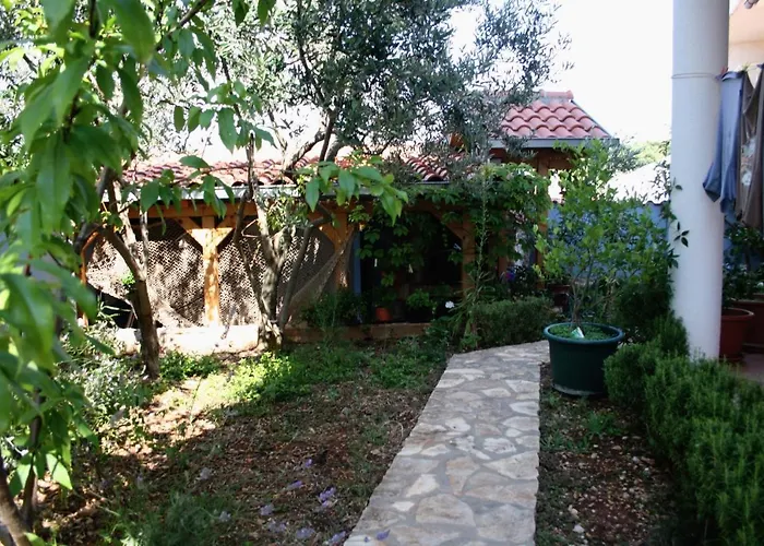 Appartamento With Parking Space Jezera, Murter - 5121