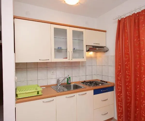 With Parking Space Jezera, Murter - 5121 Апартаменты Езера