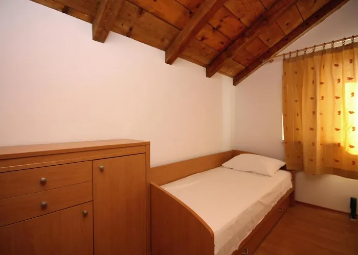 With Parking Space Jezera, Murter - 5121 Апартаменты *