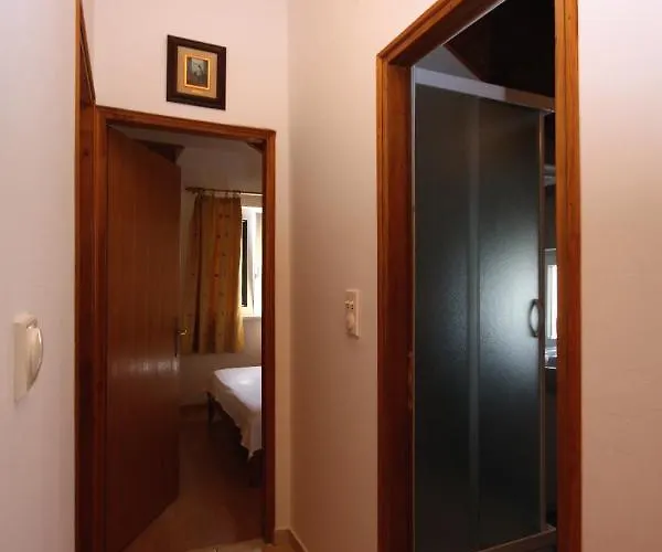 With Parking Space Jezera, Murter - 5121 Езера